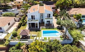 Fantastic Home With Amazing Sea Views